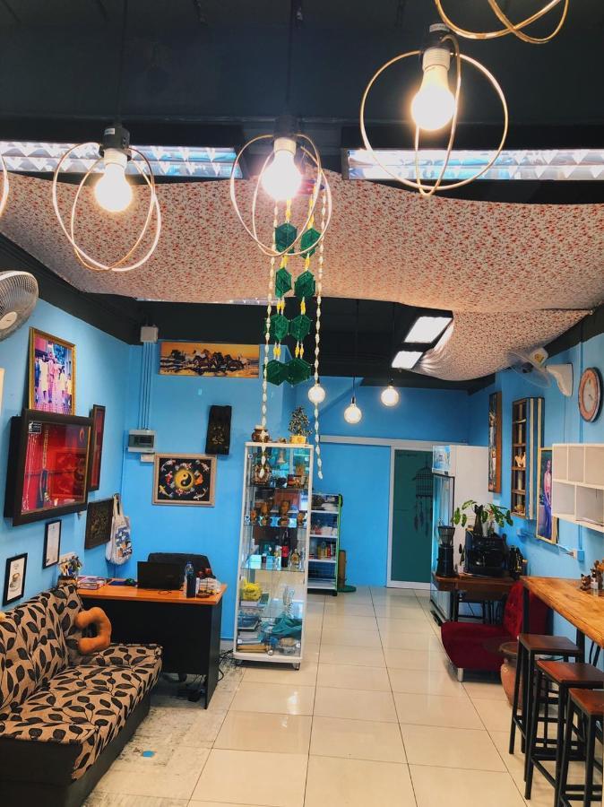 Aekkalukthai Hostel رايونغ المظهر الخارجي الصورة