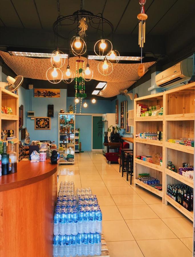 Aekkalukthai Hostel رايونغ المظهر الخارجي الصورة