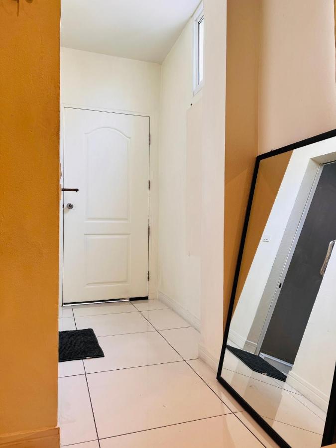 Aekkalukthai Hostel رايونغ المظهر الخارجي الصورة